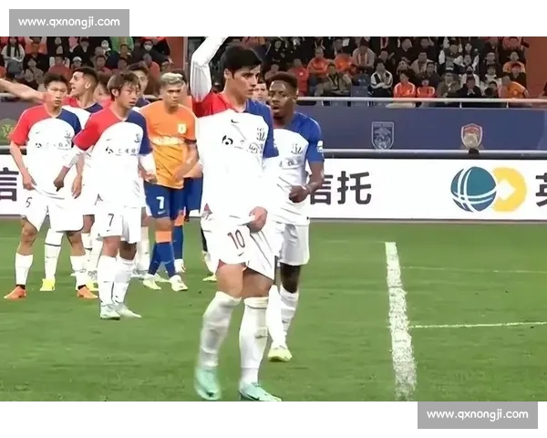 口水风暴！特谢拉辱对手逃罚，中超争议战引申诉